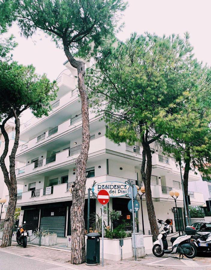 Residence Villa Dei Pini 里米尼 外观 照片