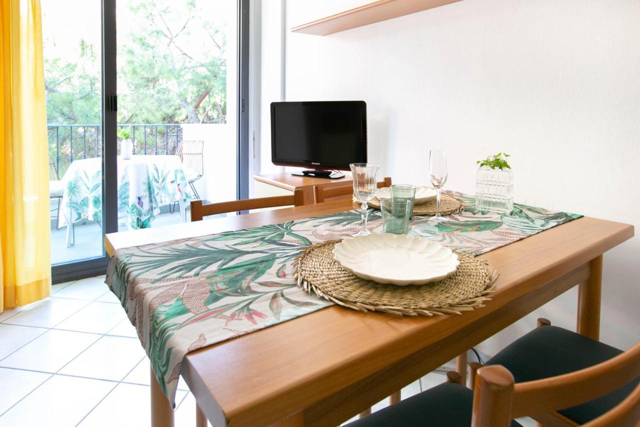Residence Villa Dei Pini 里米尼 外观 照片