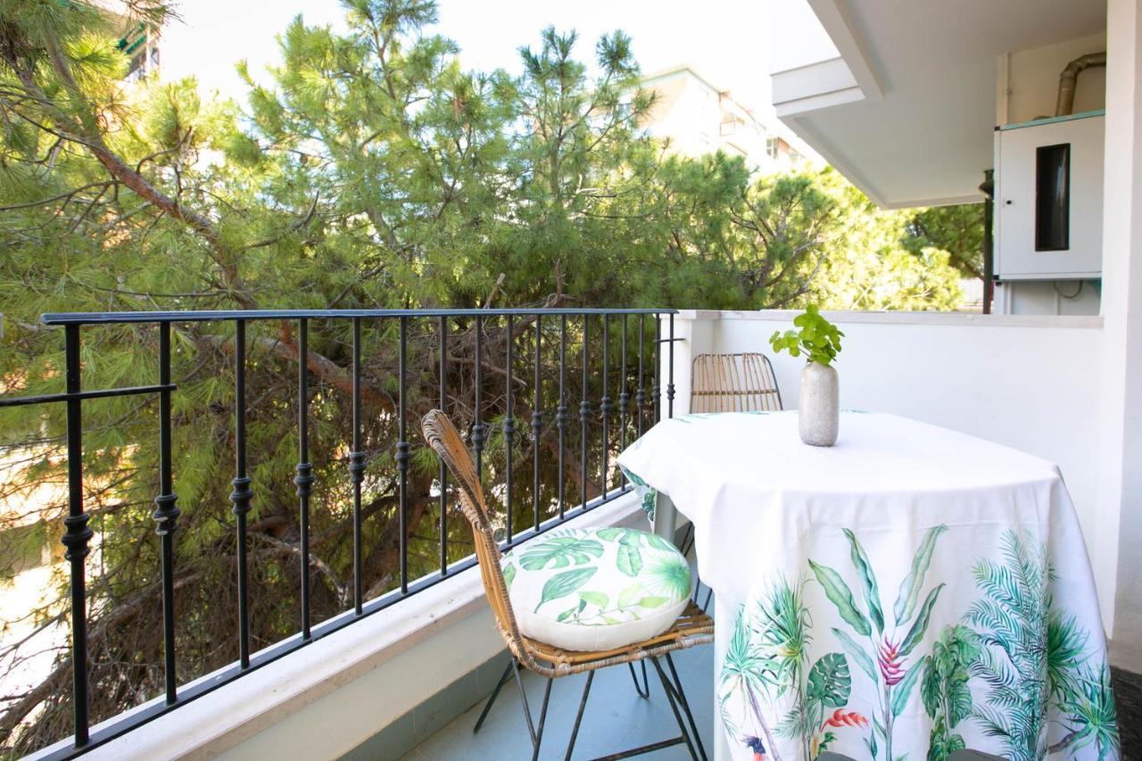 Residence Villa Dei Pini 里米尼 外观 照片
