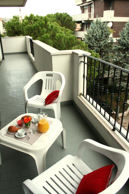 Residence Villa Dei Pini 里米尼 客房 照片